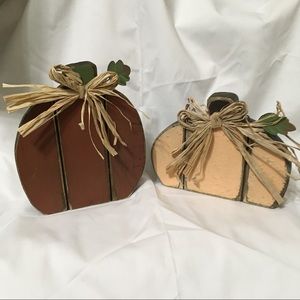 Faux Distress Wood Pumpkins